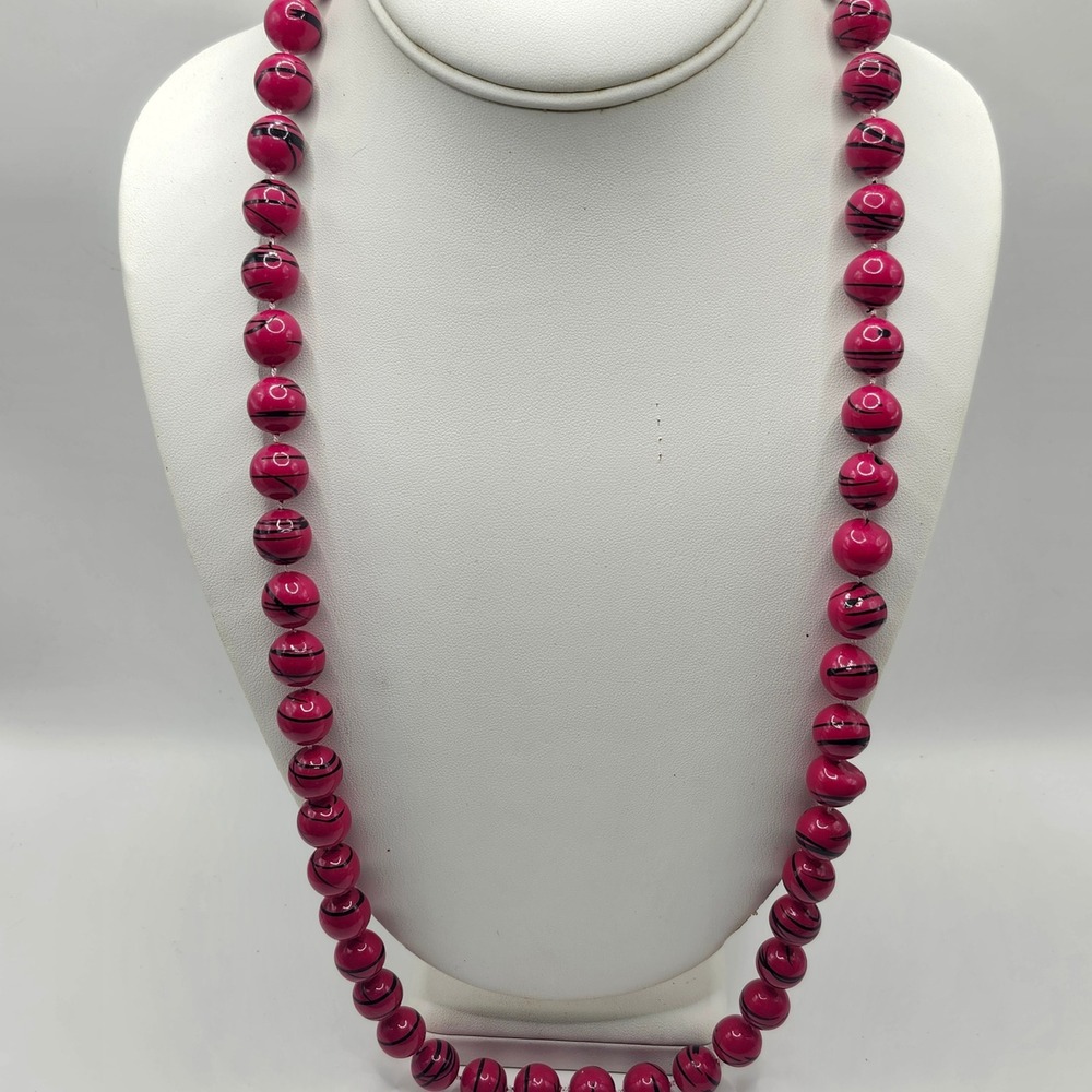 Vintage Pink and Black Swirl Beaded Necklace Knotted Strand Gold Tone Clasp
